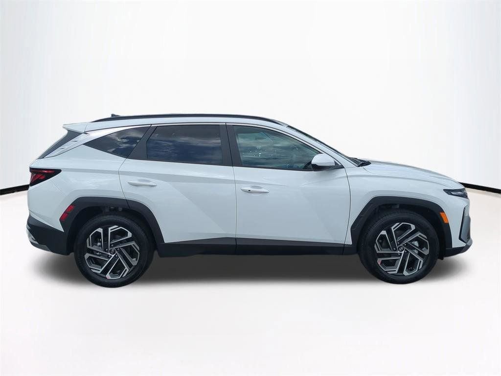 New 2026 Hyundai Tucson SEL Plus w/ Tow & Go Package FWD image 4
