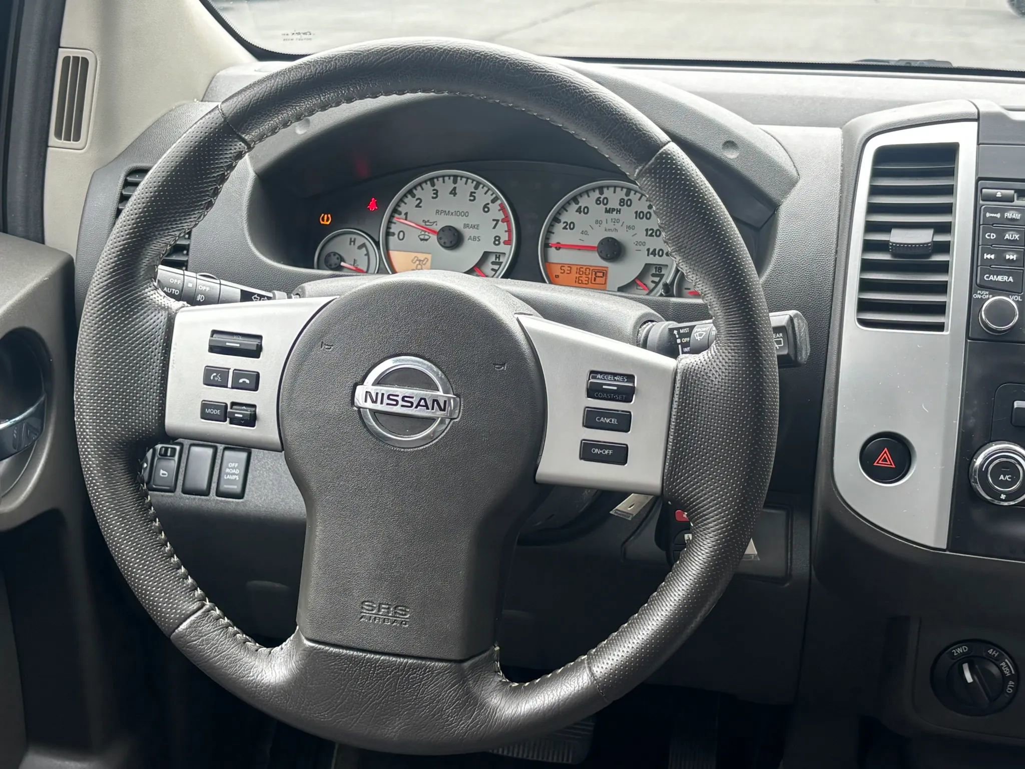 Used 2013 Nissan Xterra PRO-4X w/ Pro-4x Leather Pkg AWD/4WD image 25