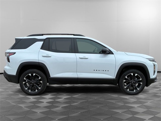 New 2026 Chevrolet Equinox RS w/ Convenience Package III image 2