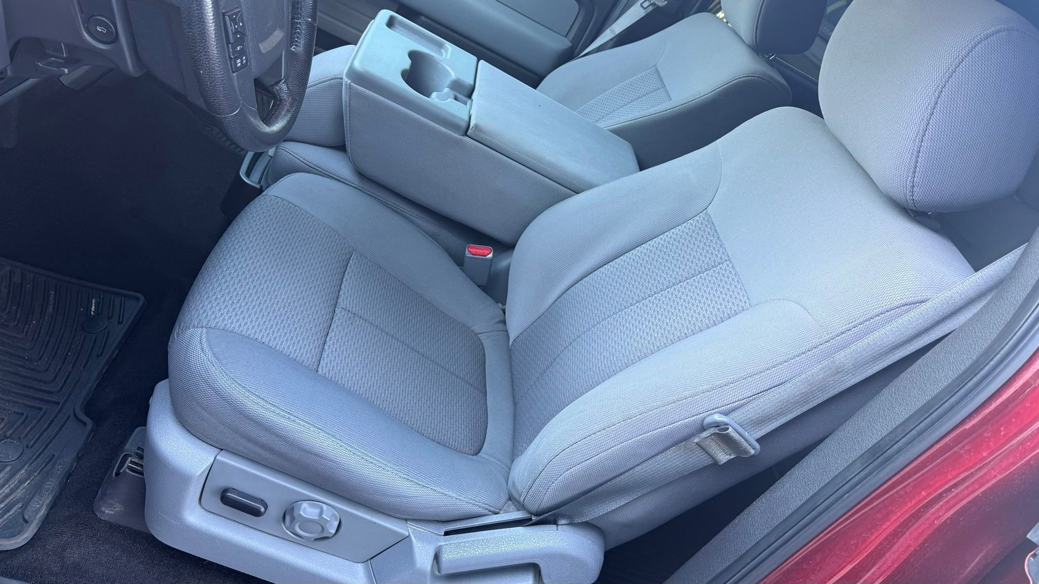 Used 2013 Ford F150 XLT w/ Luxury Equipment Group image 28