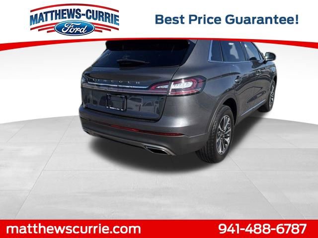 Used 2023 Lincoln Nautilus FWD w/ Premium Package image 4
