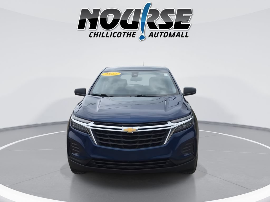 Used 2023 Chevrolet Equinox LS AWD/4WD image 3