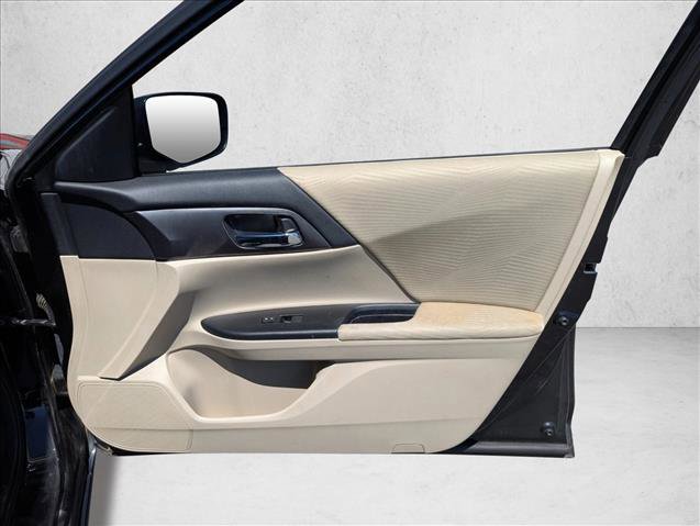 Used 2015 Honda Accord LX image 24