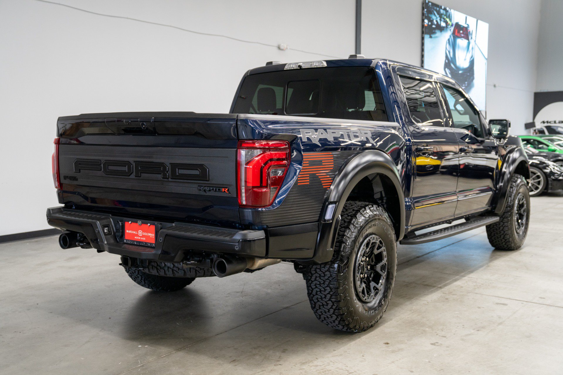 Used 2025 Ford F150 Raptor w/ Equipment Group 803A Raptor R AWD/4WD image 8