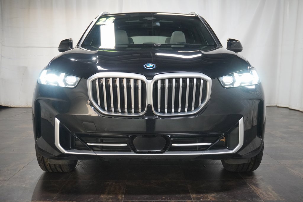 Certified 2024 BMW X5 xDrive50e w/ Premium Package image 26