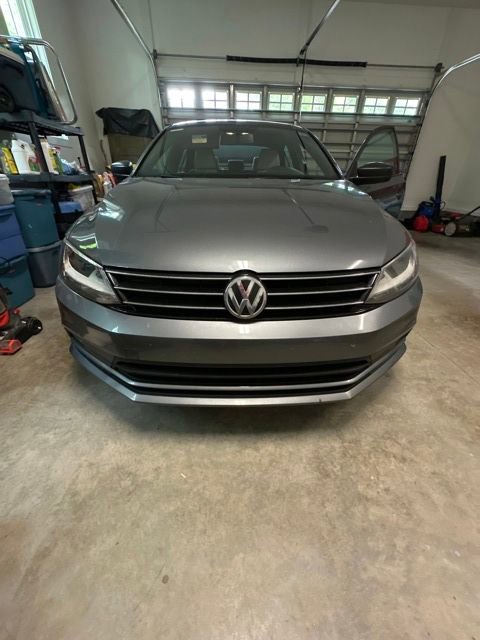 Used 2015 Volkswagen Jetta Sport FWD image 6