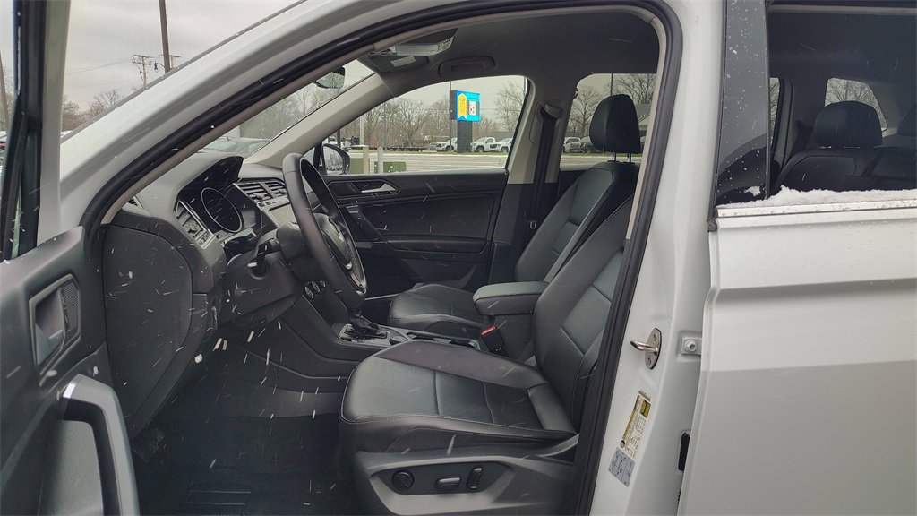 Used 2020 Volkswagen Tiguan SE image 7