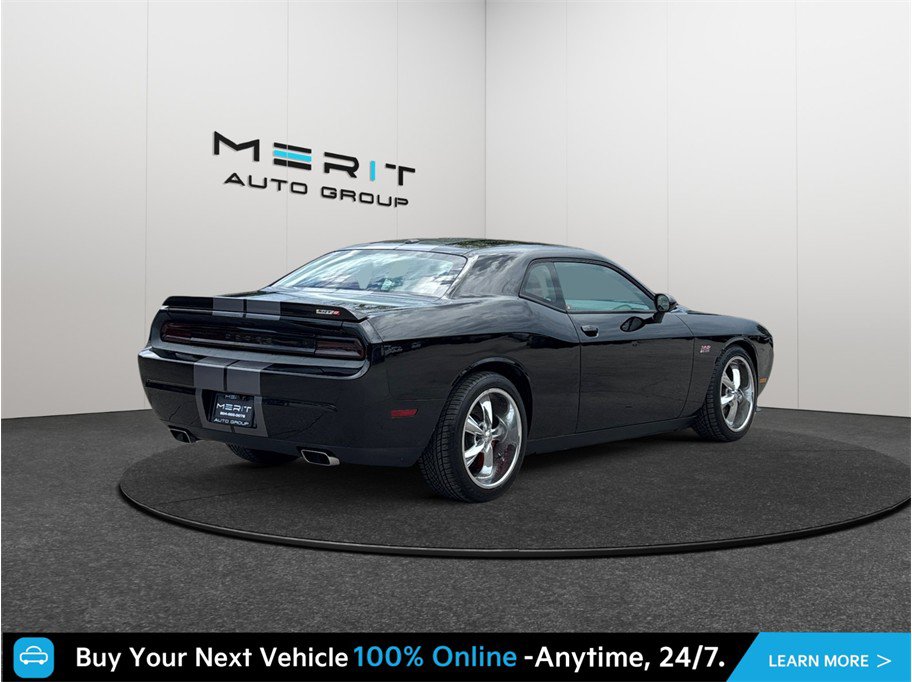 Used 2012 Dodge Challenger SRT8 w/ Premium Sound Group RWD image 9
