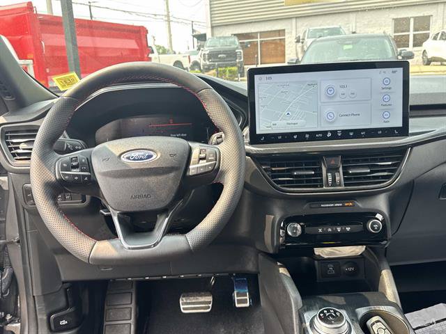 Used 2023 Ford Escape ST-Line w/ Tech Pack #1 AWD/4WD image 29