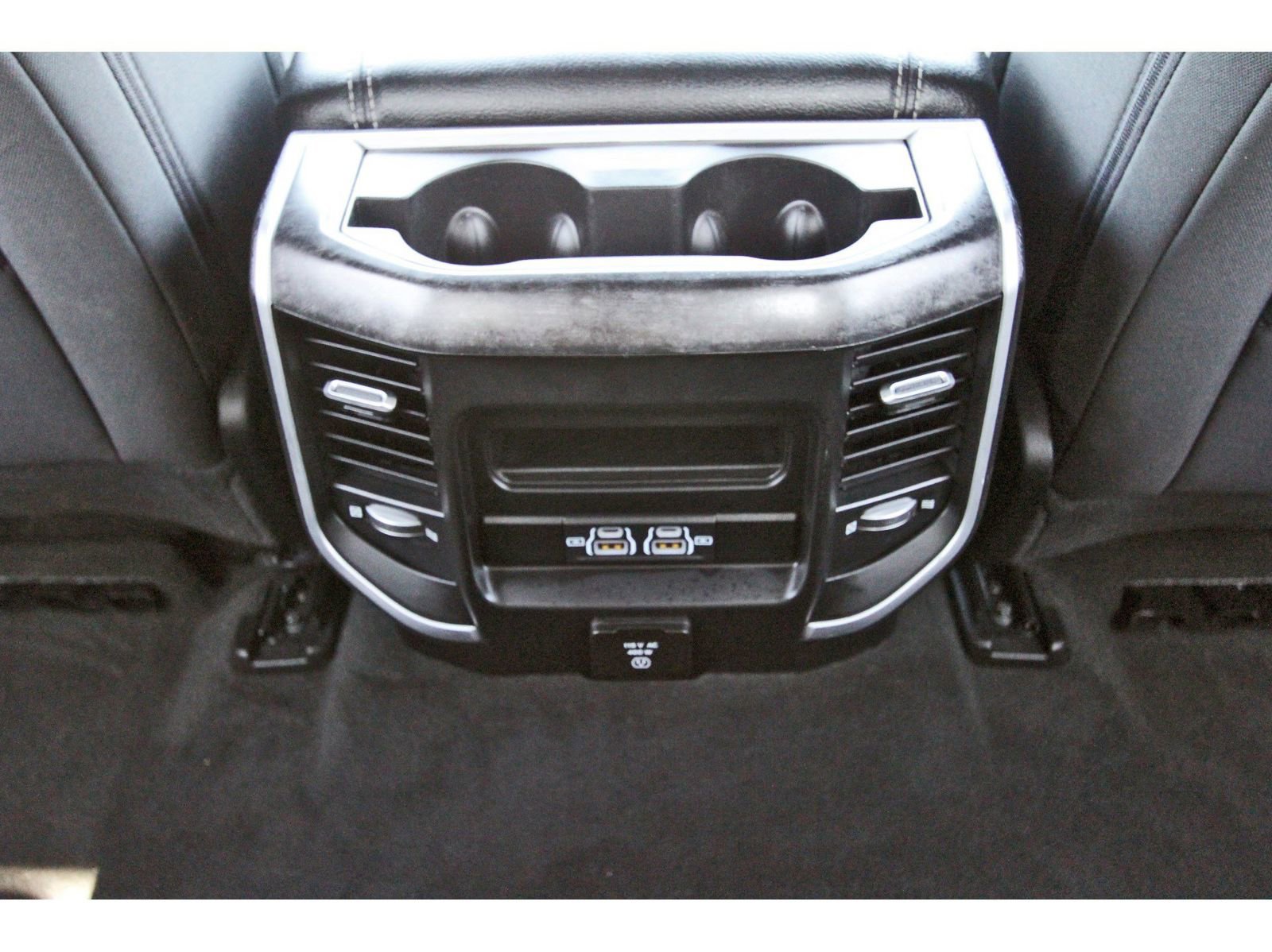Used 2022 RAM 1500 Big Horn AWD/4WD image 15