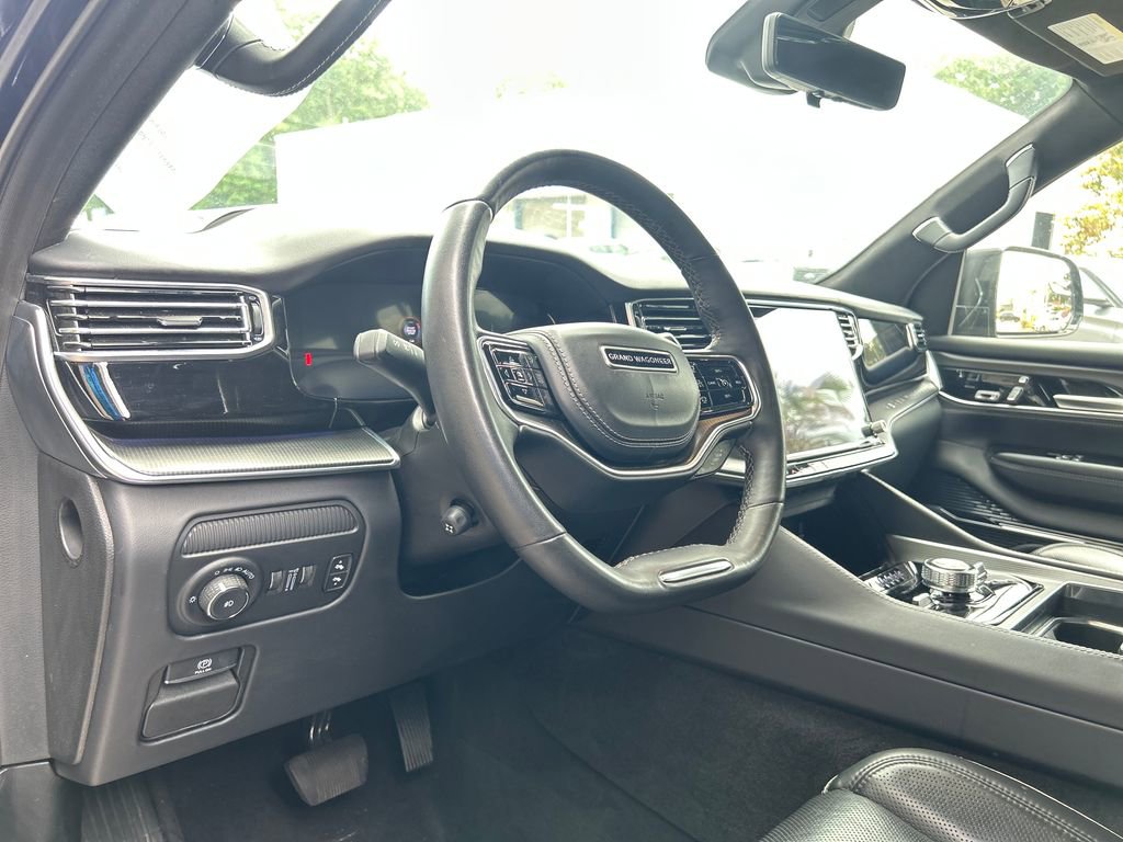 Used 2024 Jeep Grand Wagoneer L Series II w/ Quick Order Packagew 28T AWD/4WD image 10