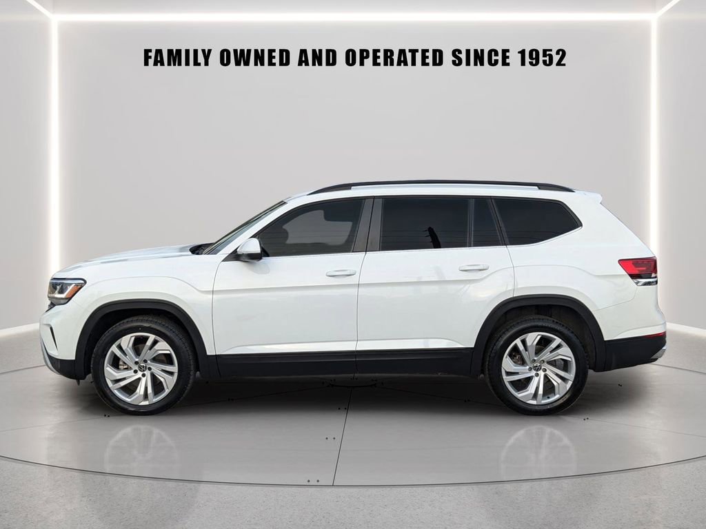 Certified 2023 Volkswagen Atlas SE image 2