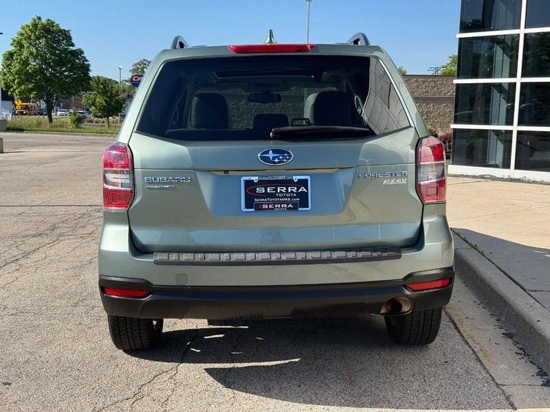 Used 2016 Subaru Forester 2.5i Premium w/ All-Weather Package AWD/4WD image 4