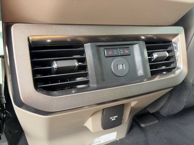 New 2026 Ford F450 Platinum w/ Platinum Plus Package AWD/4WD image 10