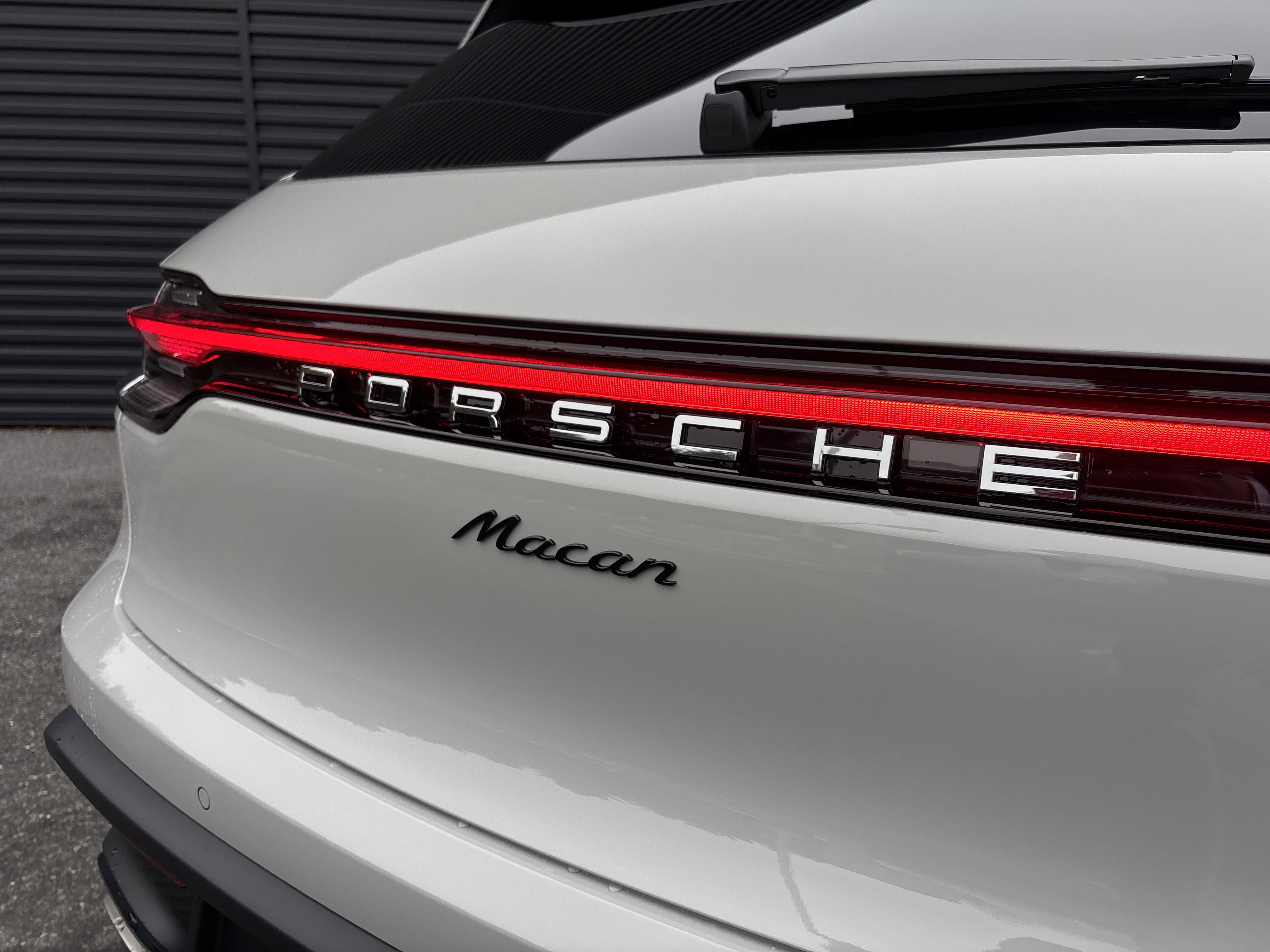 New 2026 Porsche Macan image 24