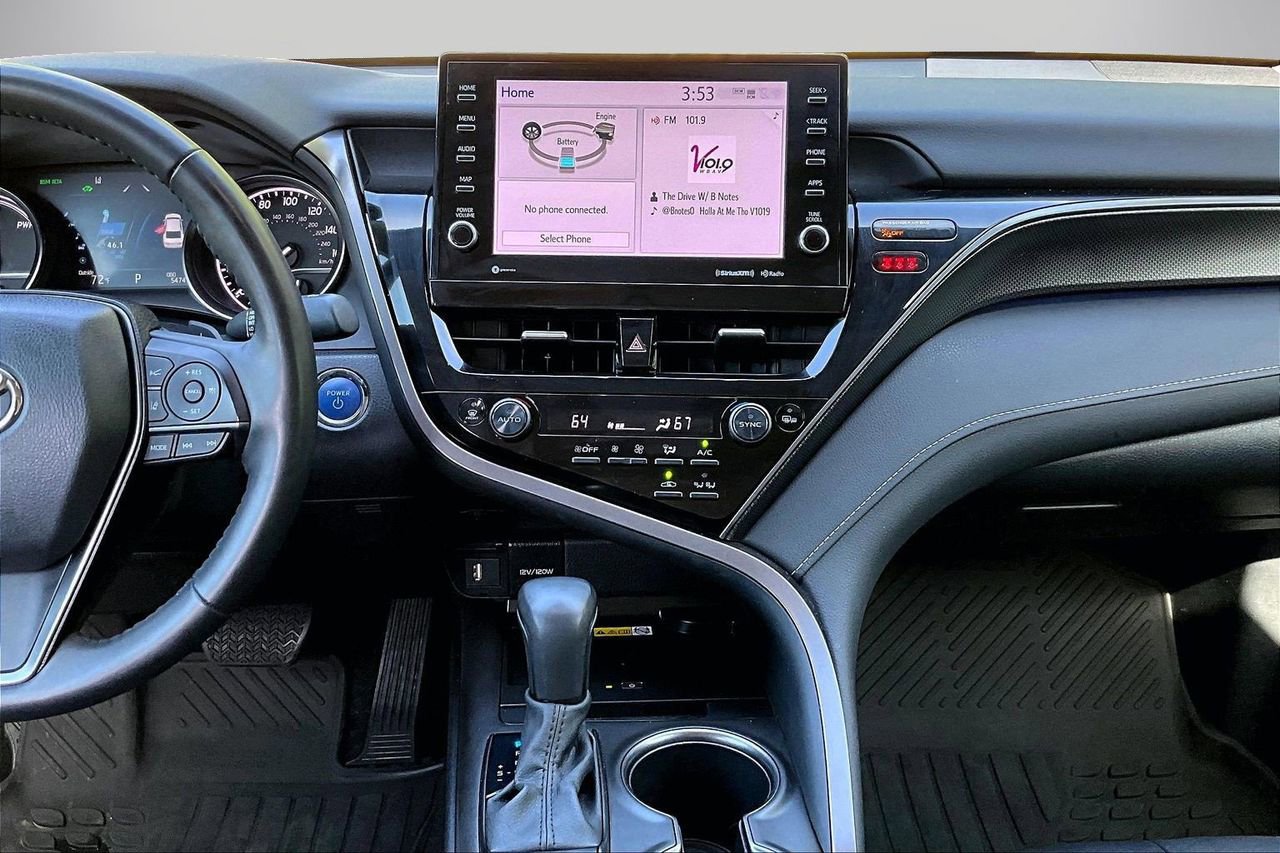 Used 2024 Toyota Camry XSE w/ Cold Weather Package FWD image 12