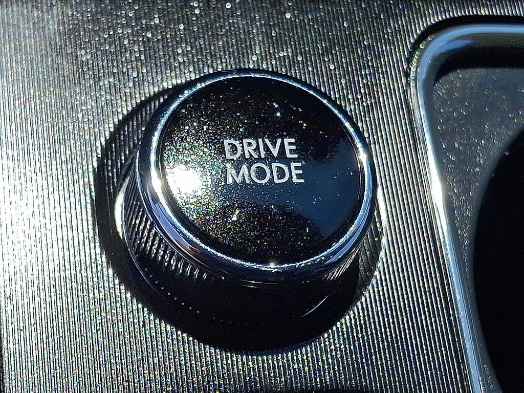 Used 2023 Lincoln Corsair AWD w/ Equipment Group 101A image 24