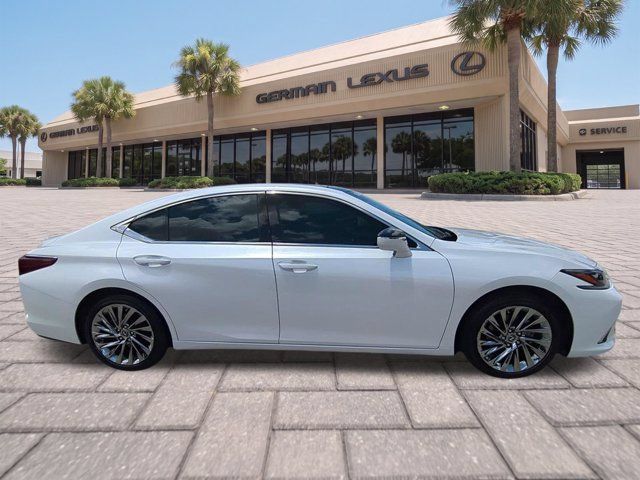 Certified 2025 Lexus ES 350 Ultra Luxury w/ Accessory Package (Z2) FWD image 3