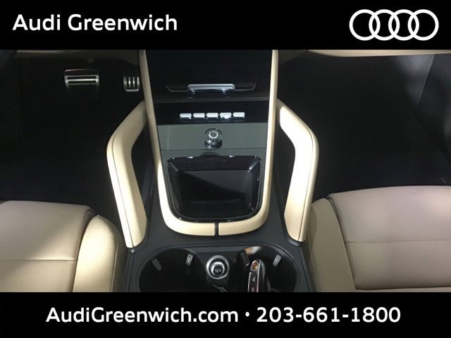 Used 2025 Porsche Cayenne S AWD/4WD image 13