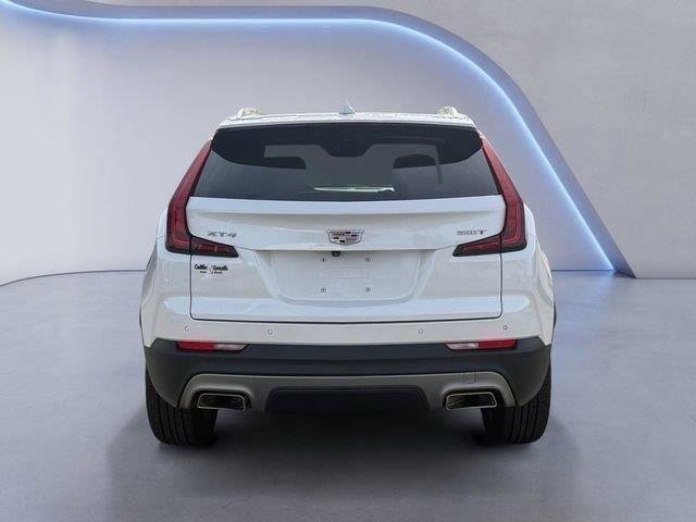 Certified 2022 Cadillac XT4 Premium Luxury w/ Cold Weather Package image 4