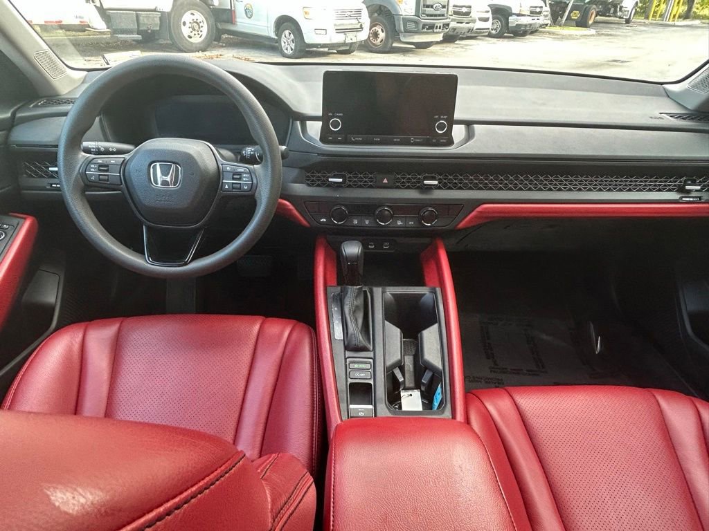 Used 2023 Honda Accord EX image 10