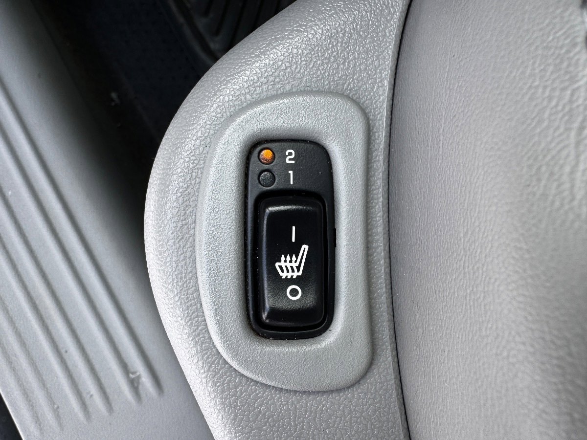 Used 2005 Chevrolet Malibu LT w/ Preferred Equipment Group image 26