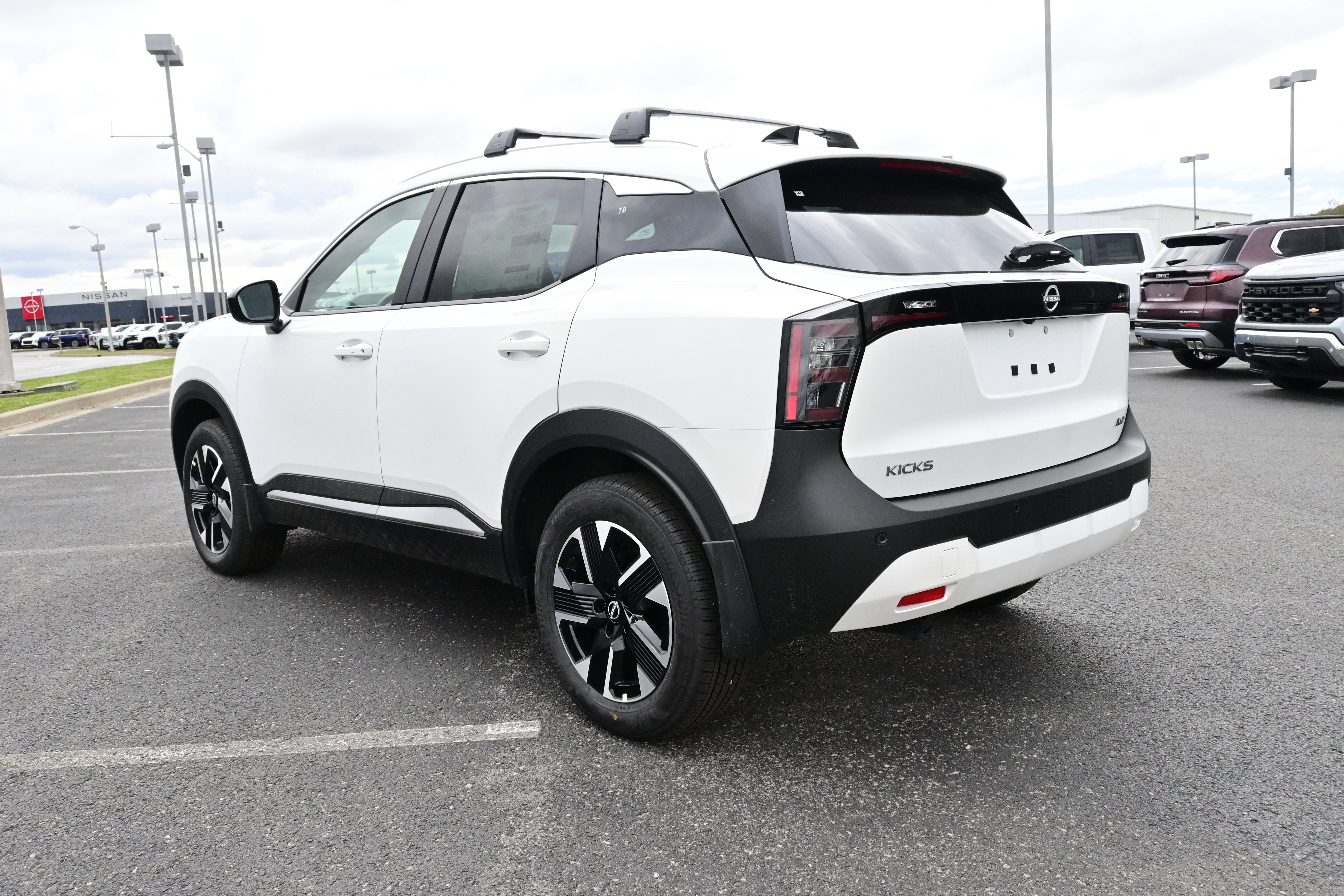 New 2026 Nissan Kicks SV w/ SV Premium Package AWD/4WD image 6