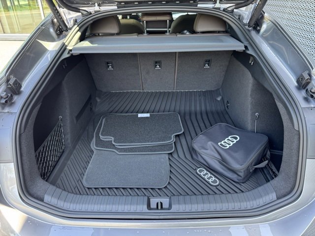 New 2025 Audi A6 e-tron Premium image 15