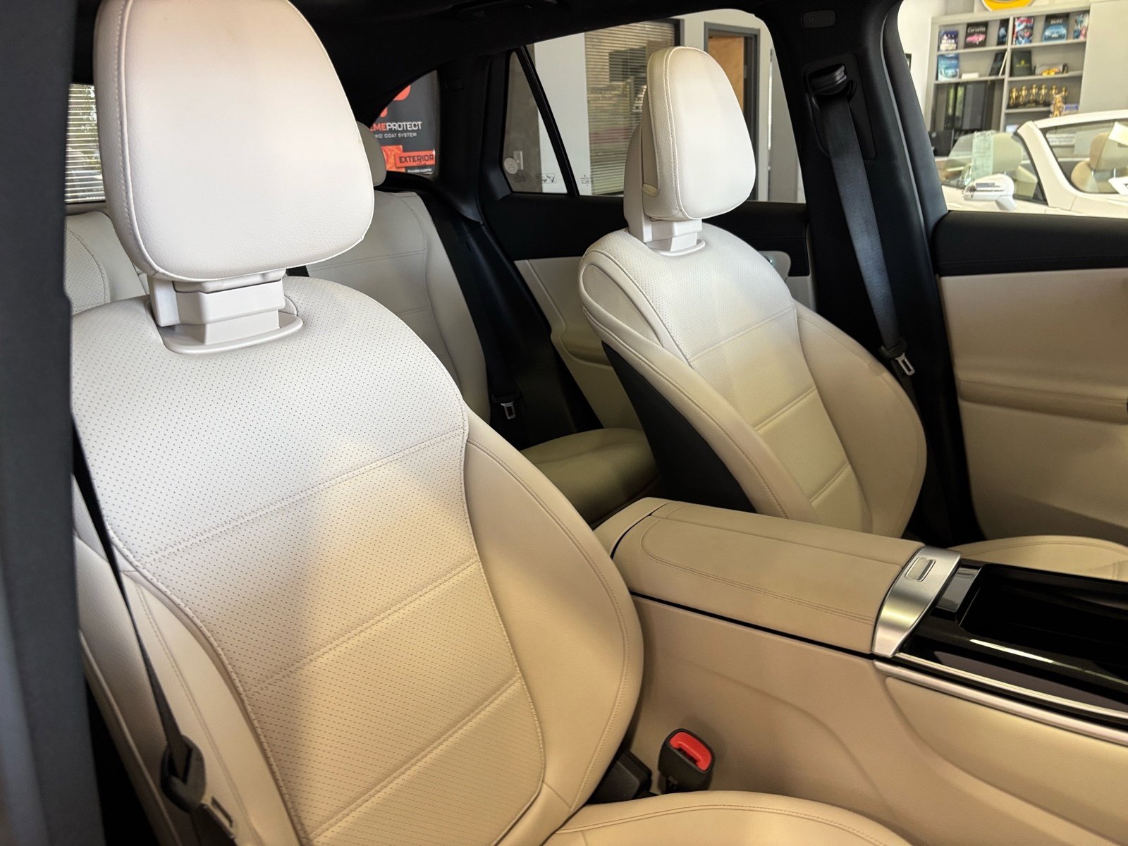 Used 2024 Mercedes-Benz GLC 300 image 20