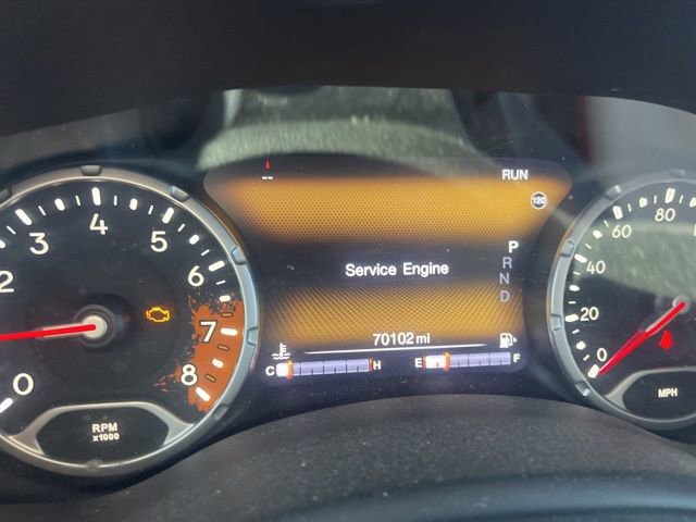 Used 2016 Jeep Renegade Limited image 14