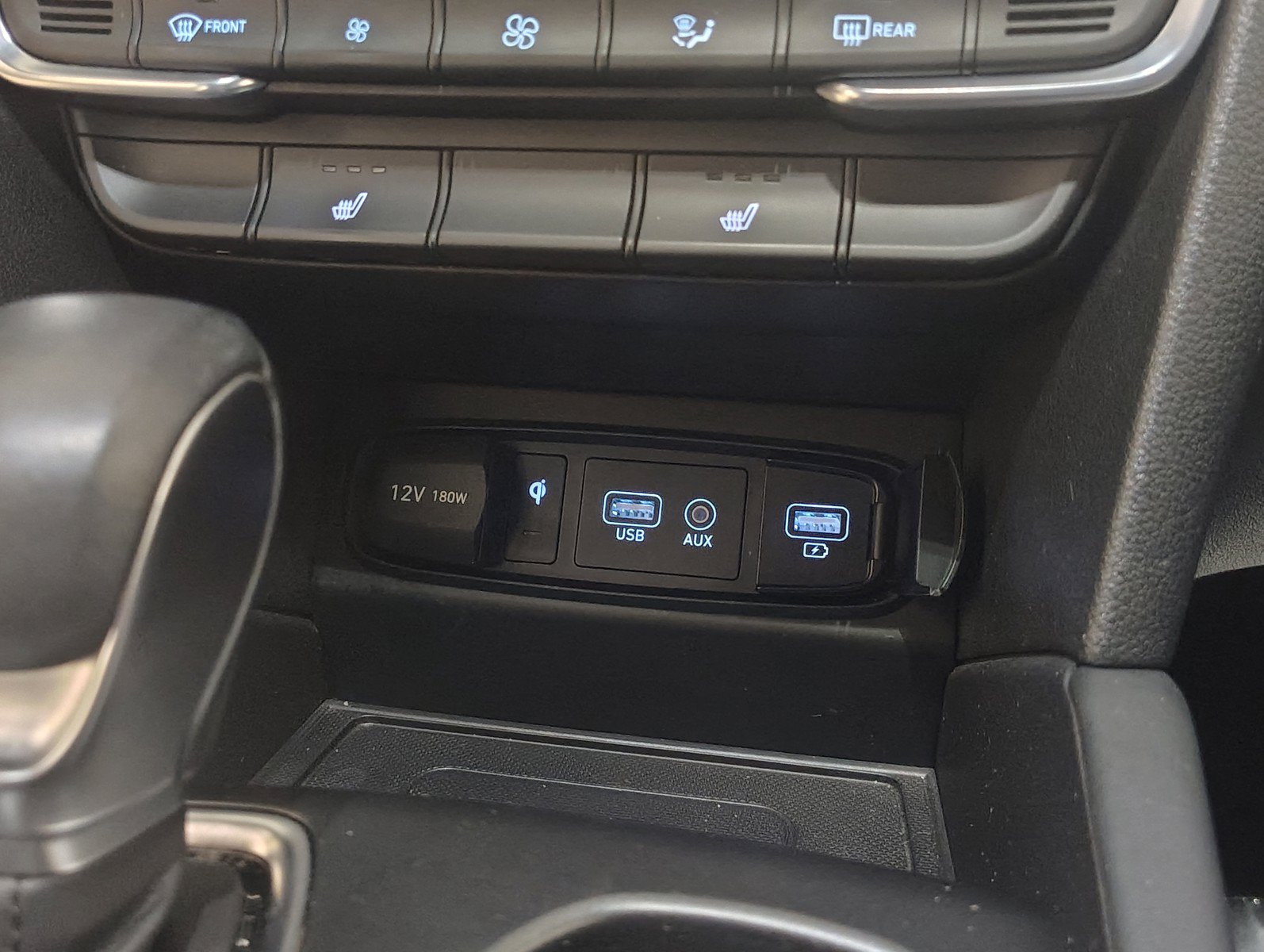Used 2020 Hyundai Santa Fe SEL AWD/4WD image 19