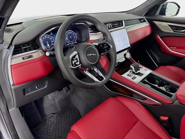 Used 2026 Jaguar F-PACE R-Dynamic S image 9