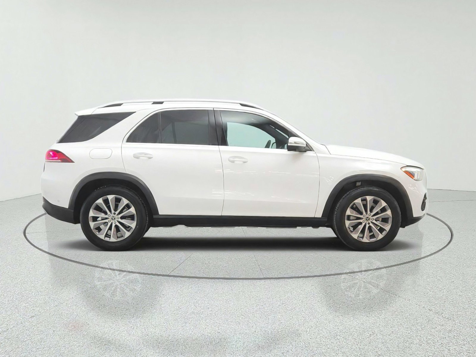 Used 2022 Mercedes-Benz GLE 350 image 4