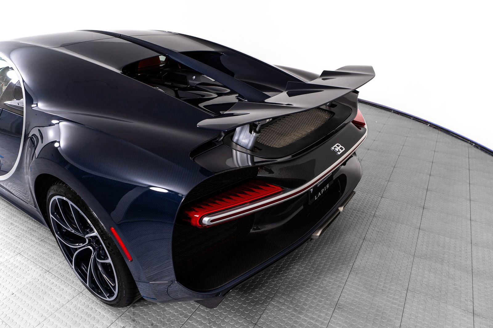 Used 2018 Bugatti Chiron image 78