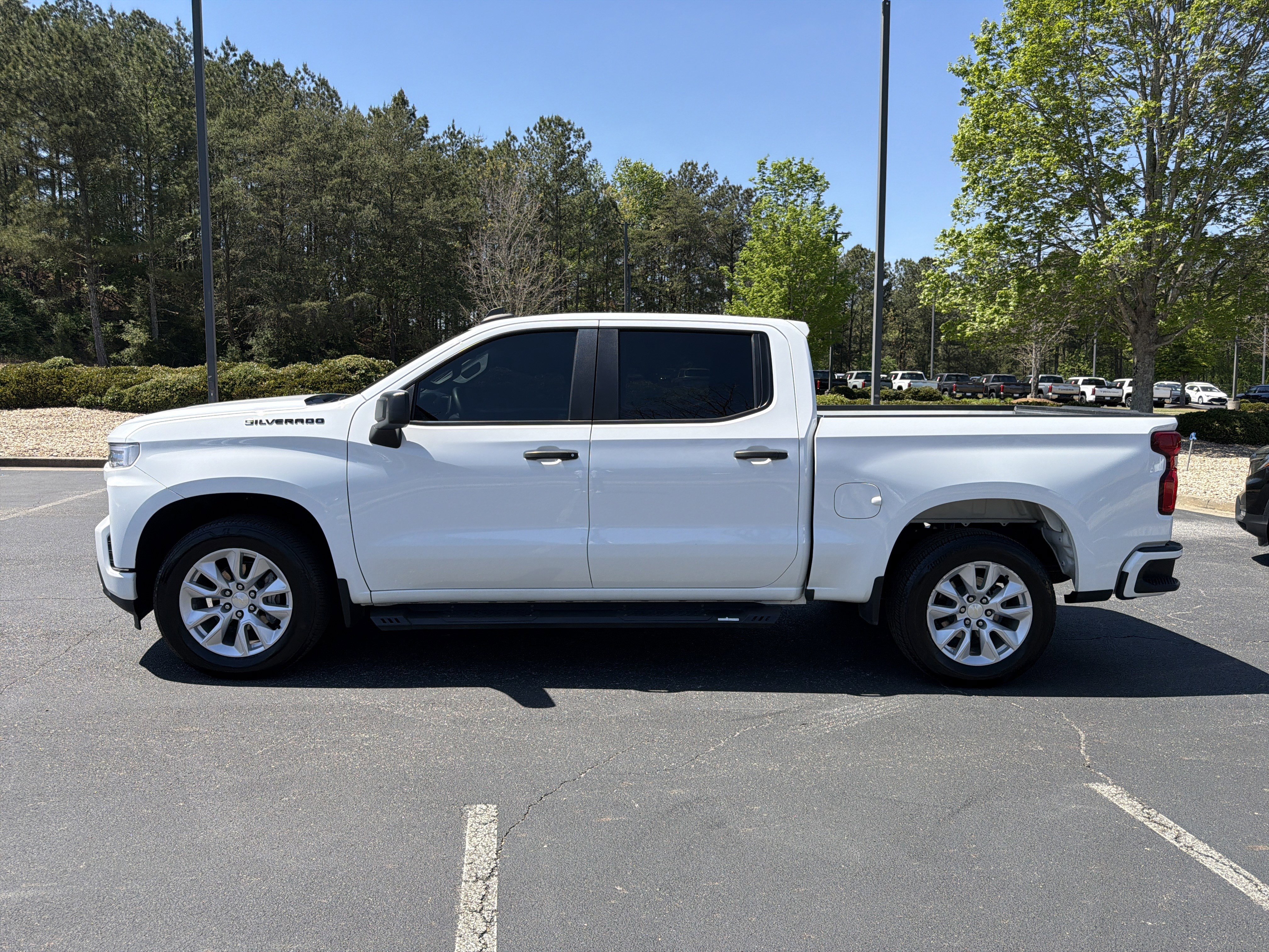 Used 2022 Chevrolet Silverado 1500 Custom w/ LPO, Dark Essentials Package RWD image 8