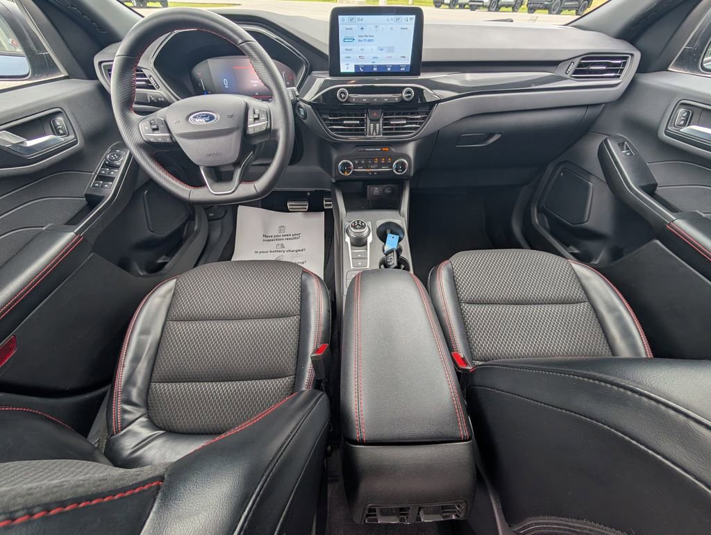 Used 2024 Ford Escape ST-Line FWD image 25