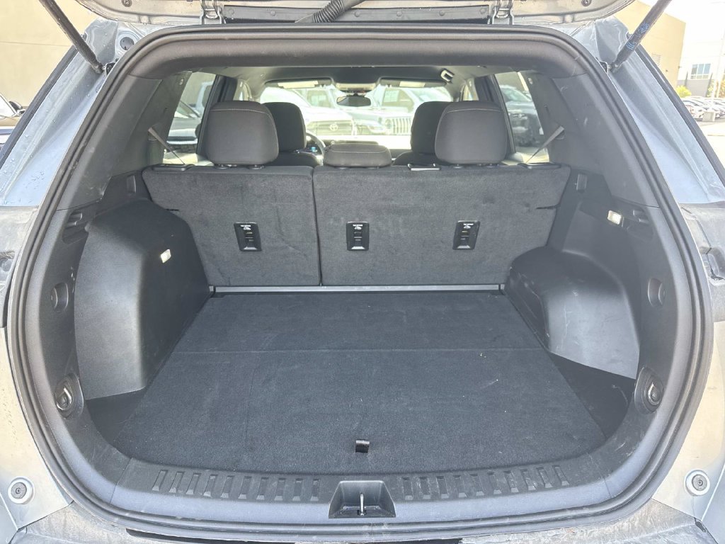 Used 2026 Chevrolet Equinox LT AWD/4WD image 7