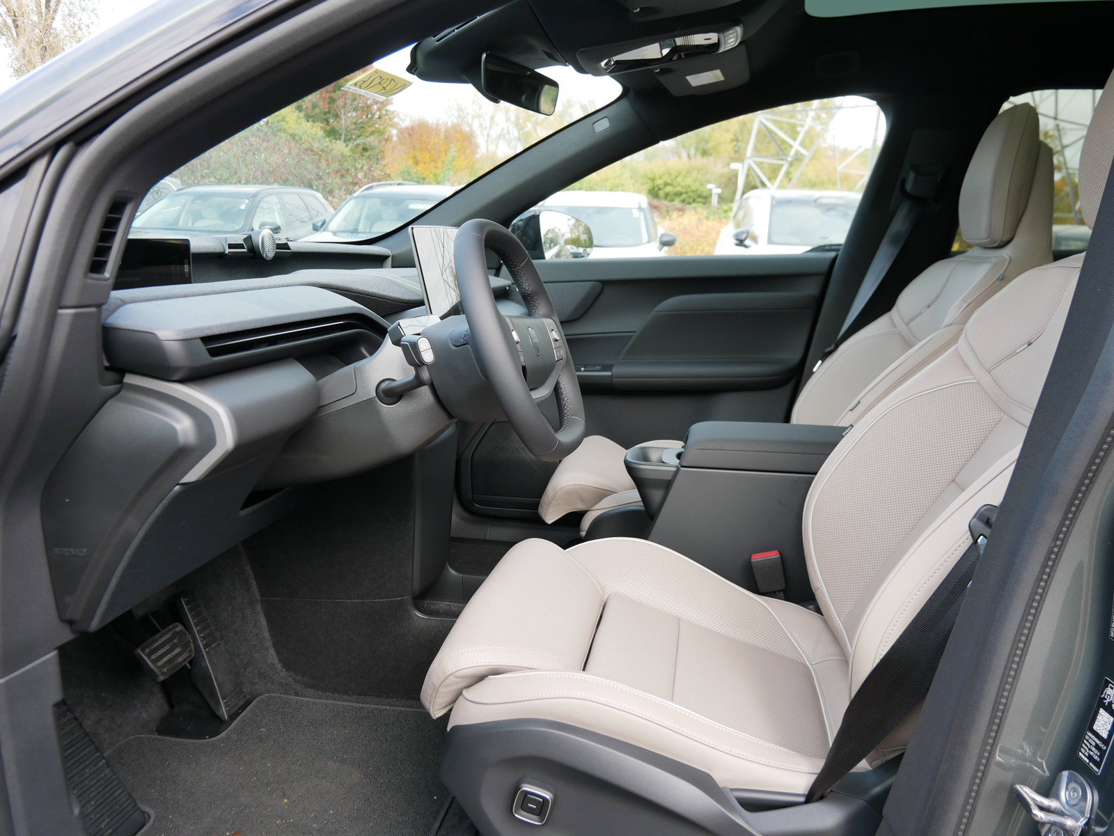 New 2027 Volvo EX60 Ultra AWD/4WD image 5