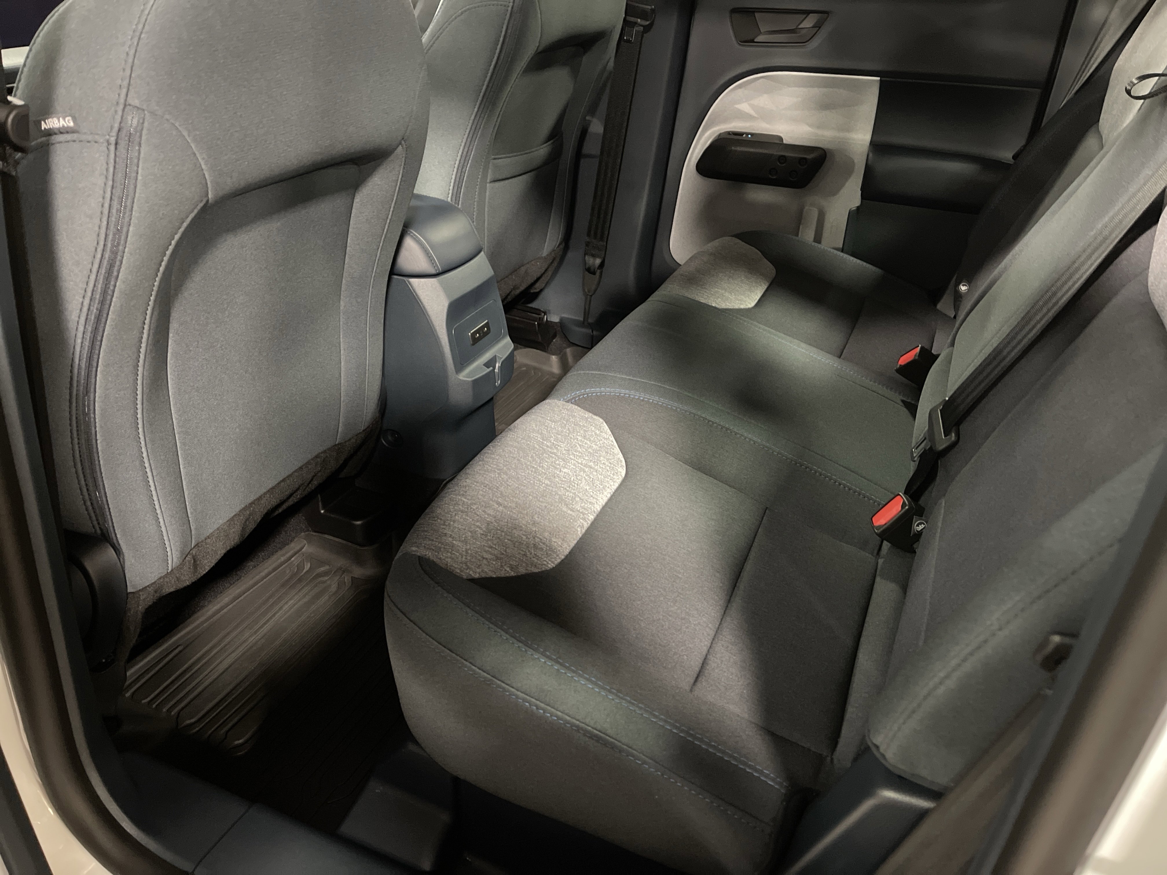 Used 2025 Ford Maverick XLT w/ Equipment Group 302A image 13