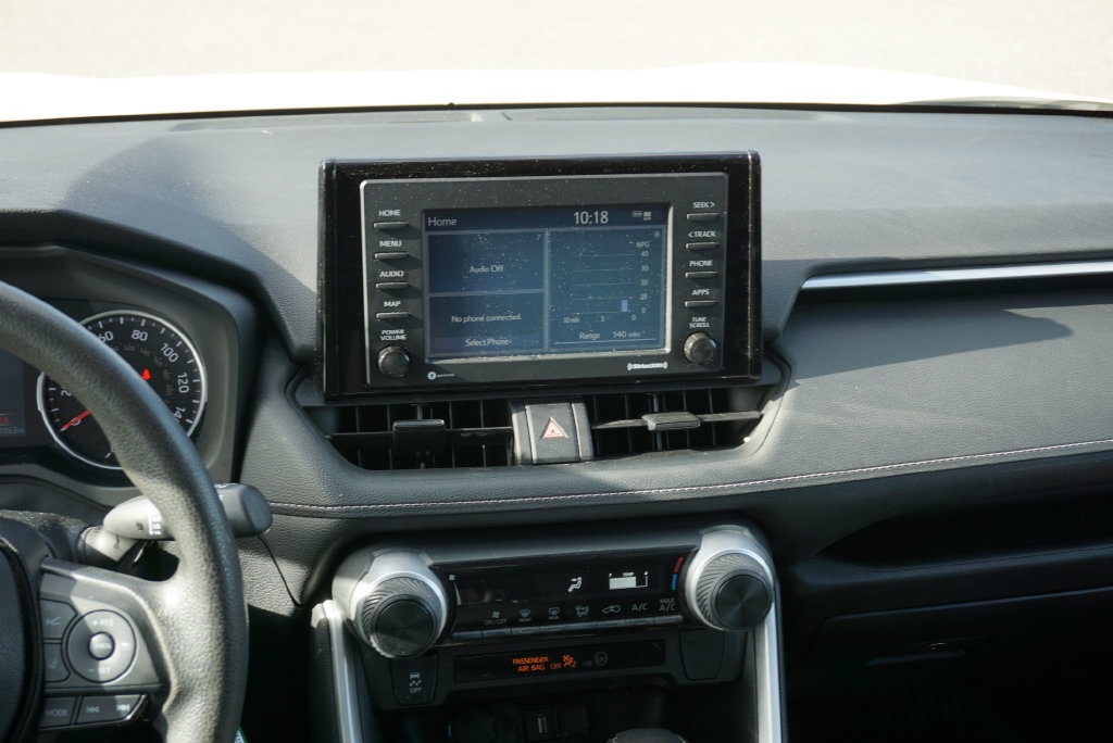 Used 2022 Toyota RAV4 LE FWD image 14