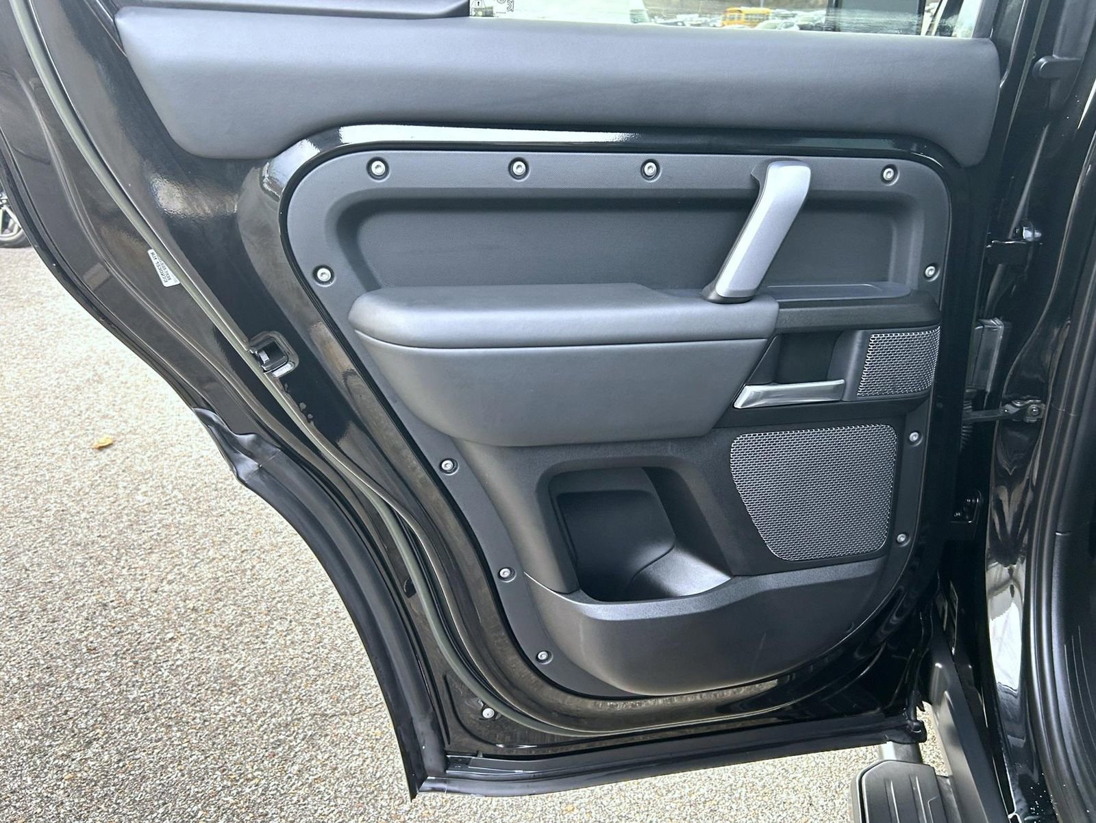 Used 2023 Land Rover Defender 110 V8 image 17