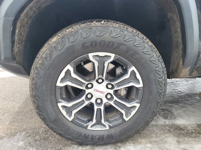 Used 2023 GMC Canyon AT4 image 17