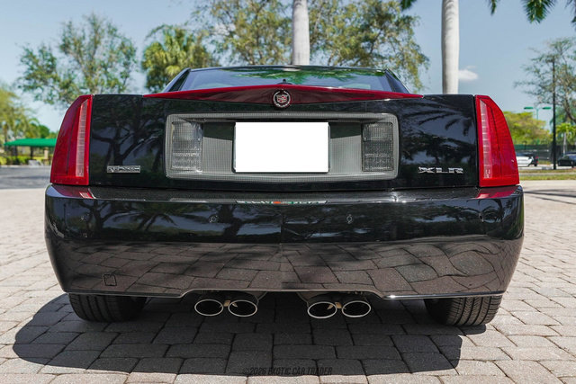 Used 2004 Cadillac XLR image 17