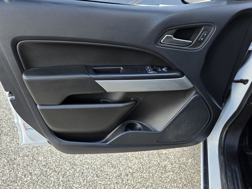 Used 2022 Chevrolet Colorado LT w/ Fleet Safety Package image 27