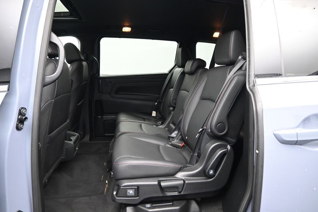 Used 2023 Honda Odyssey Sport image 21