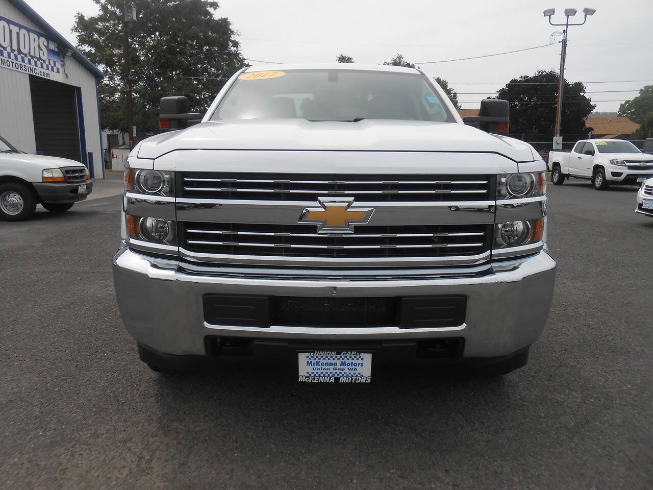 Used 2017 Chevrolet Silverado 3500 W/T w/ WT Fleet Convenience Package AWD/4WD image 4