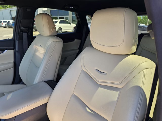 Used 2019 Cadillac XT5 FWD image 17