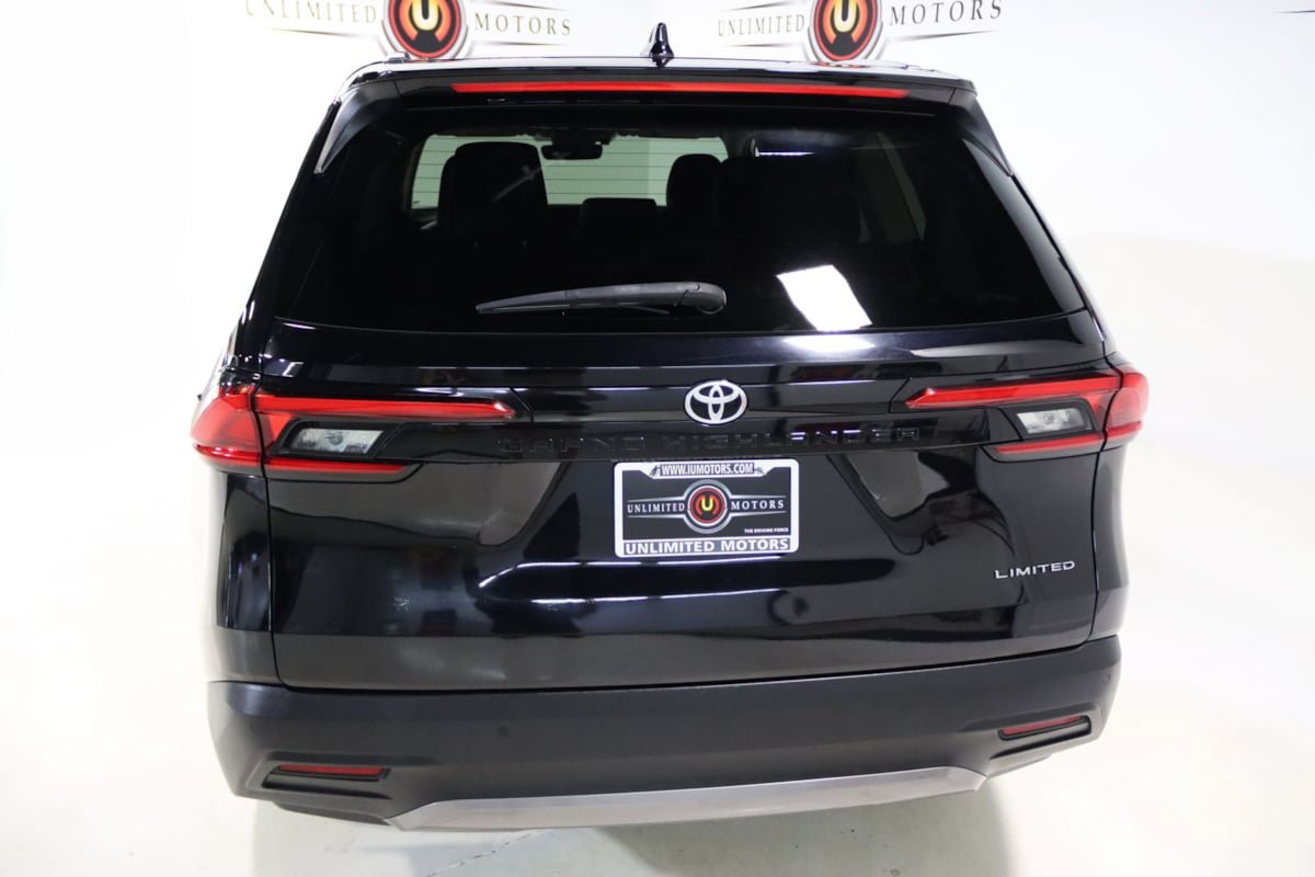 Used 2024 Toyota Grand Highlander FWD image 25