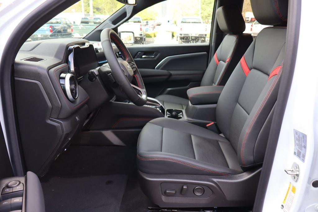 New 2026 Chevrolet Colorado Z71 w/ Midnight Edition AWD/4WD image 5