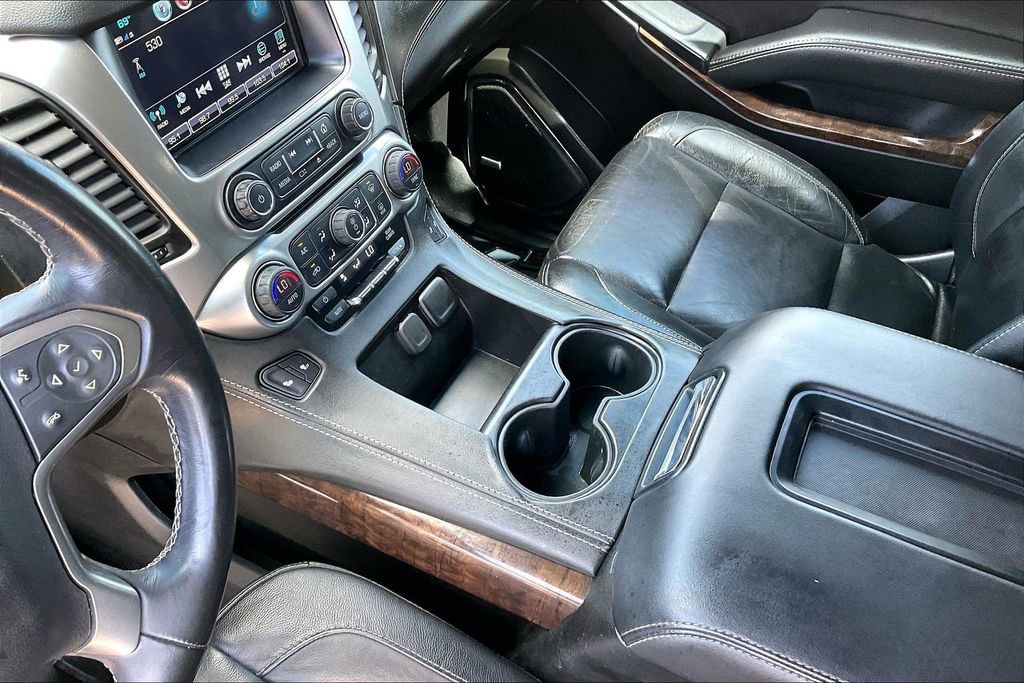 Used 2018 Chevrolet Suburban LT RWD image 15